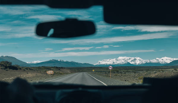 el-calafate-argentina-car-view-mountains-cover
