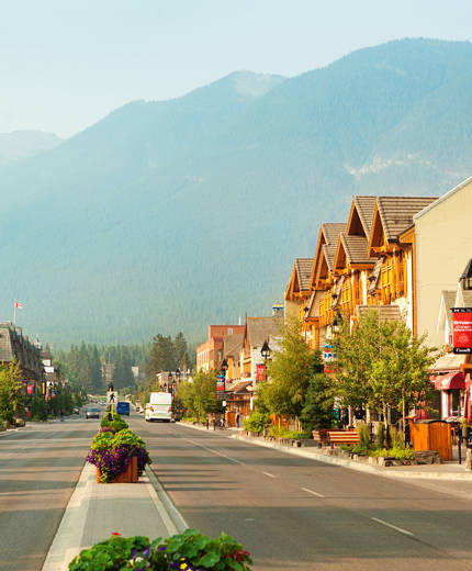 Campervans, motorhomes and RVs in Canada | KILROY