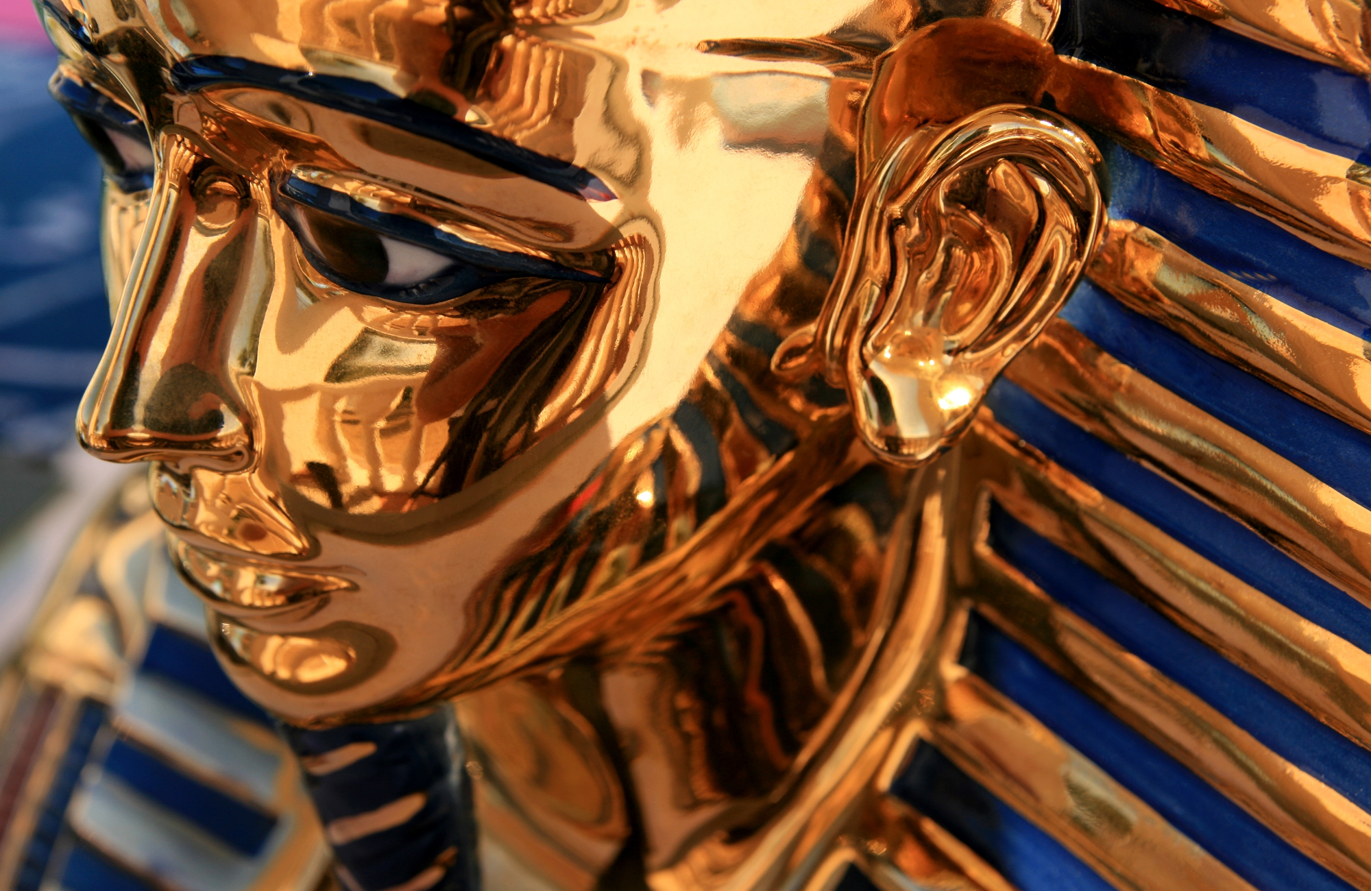 Image of the famous golden funerary mark of King Tutankhamun in Egypt - KILROY