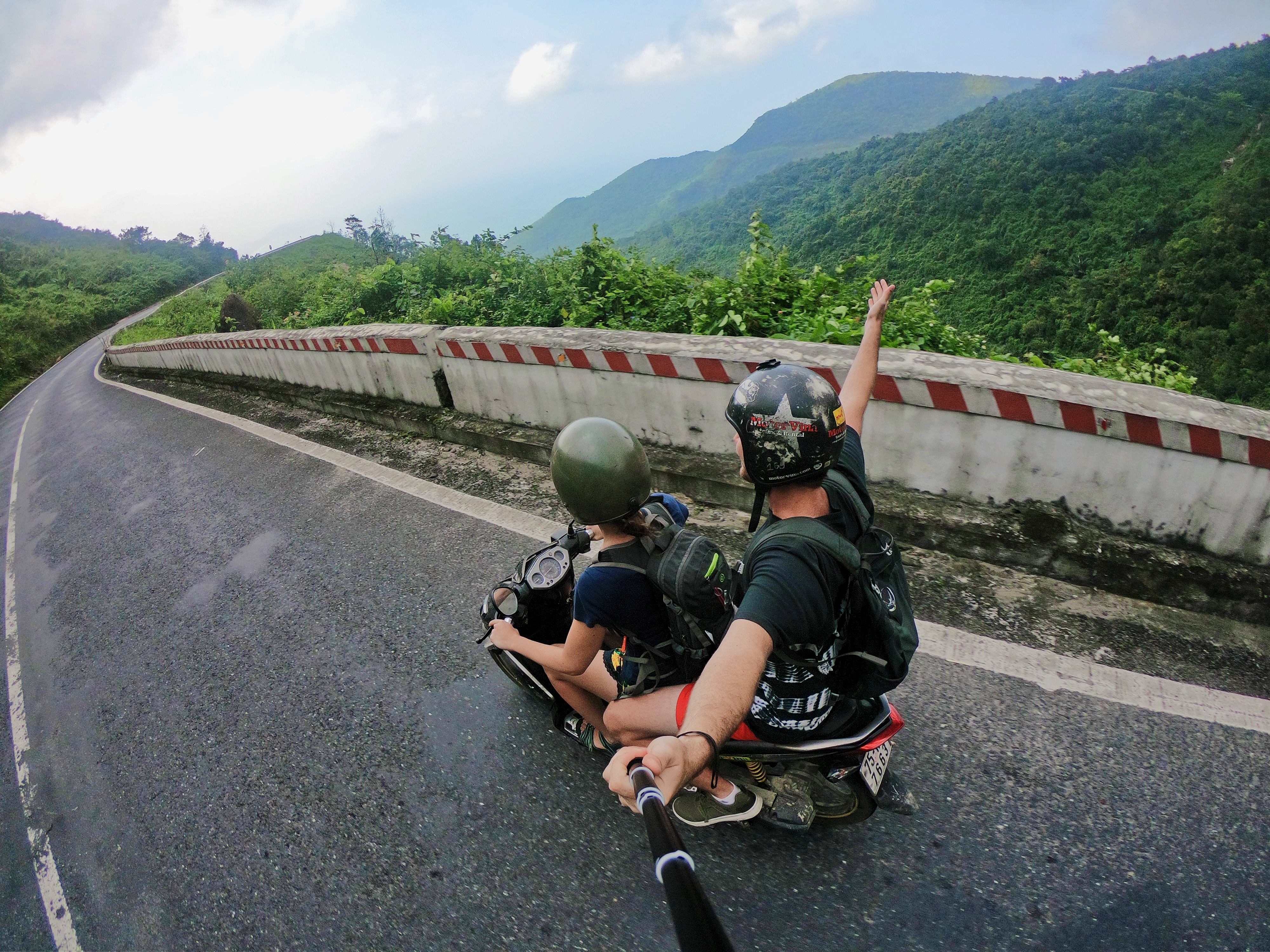 Image of backpackers on a motorbike in Vietnam - KILROY