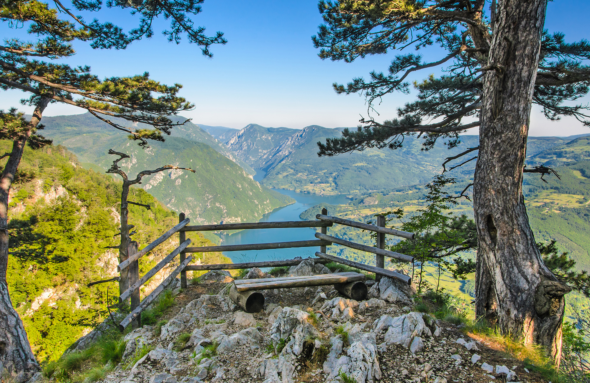 Study tours and group travel to Serbia