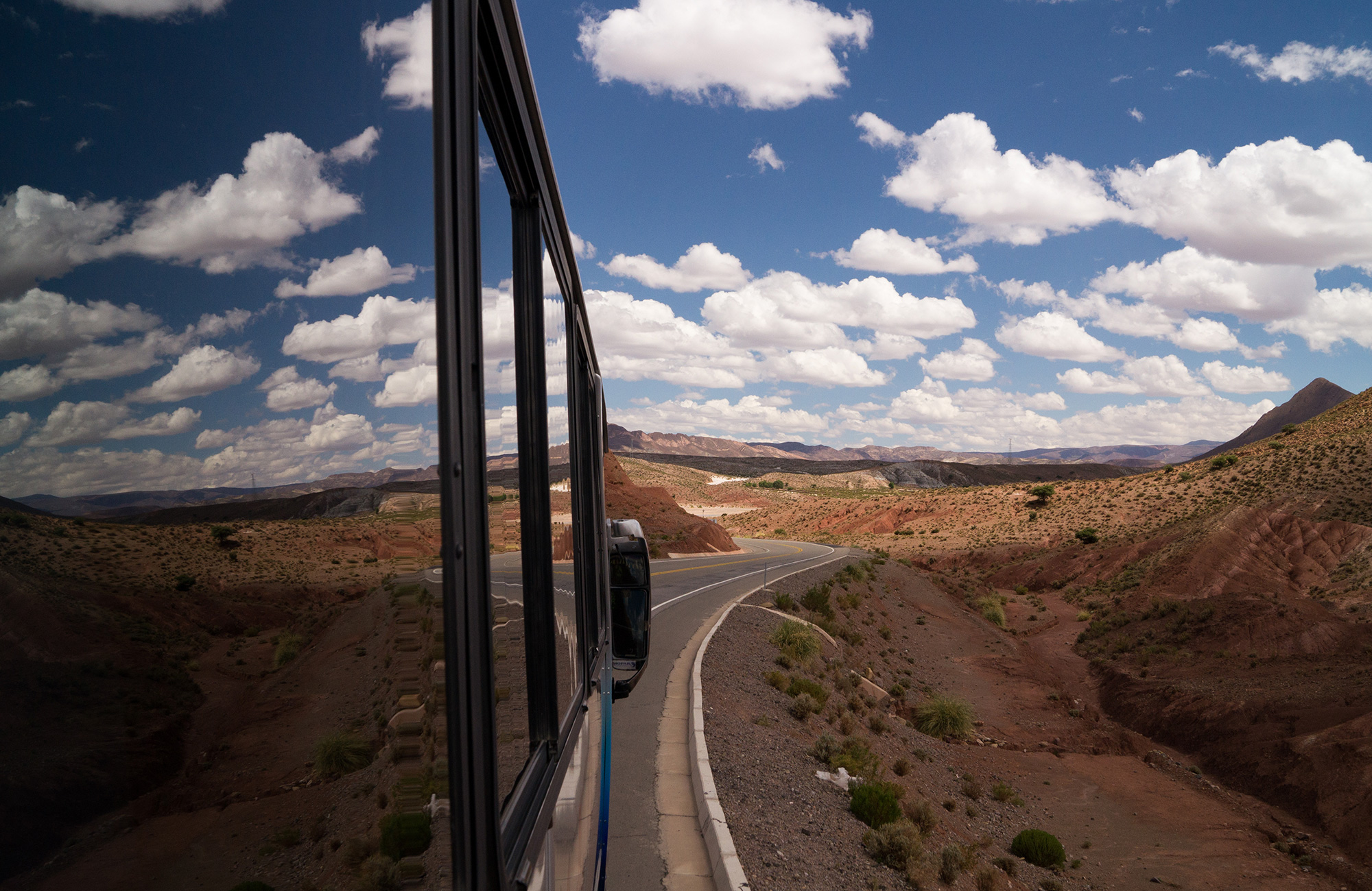 Image of a landscape in Latin America as seen from bus - KILROY