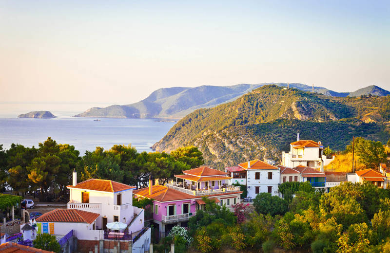 Image of a village in the mountains of Alonissos island in Greece - KILROY