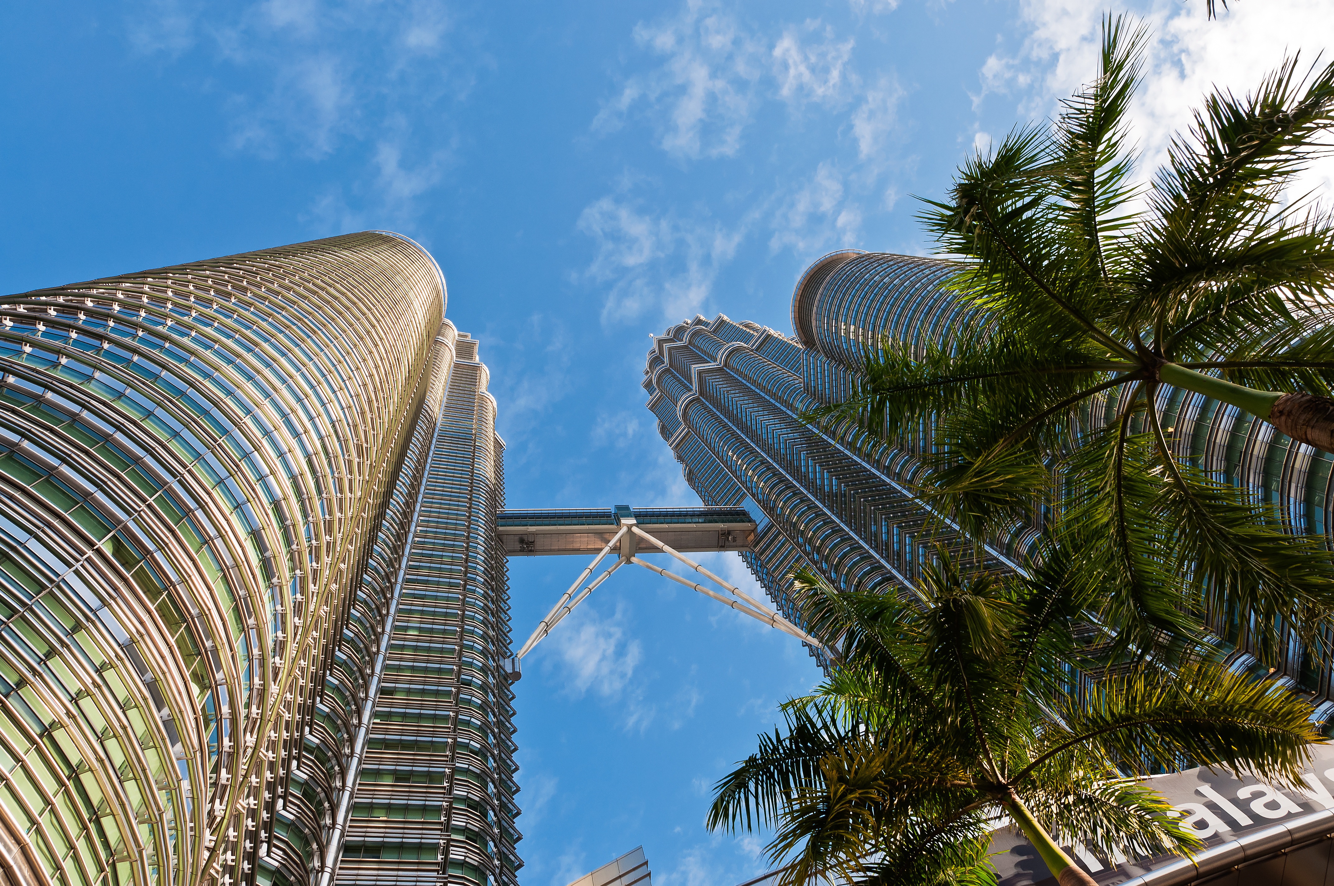 Image of the Petronas Towers in Kuala Lumpur - KILROY