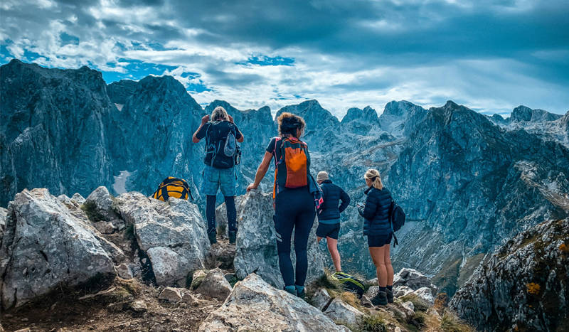 Image of young female travellers hiking in the Balkans - KILROY