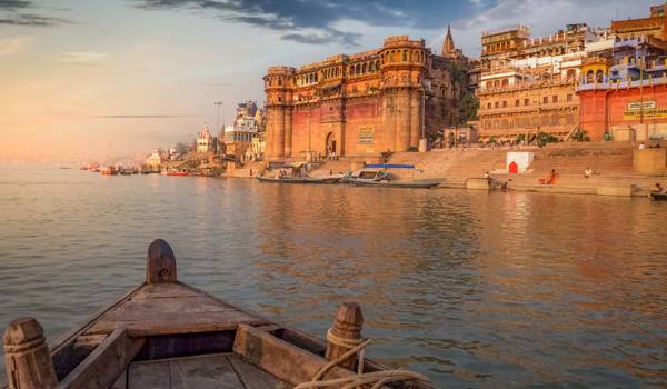 india-varanasi-cover