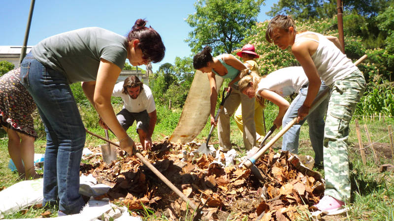 Image of a group of volunteers on a project in Buenos Aires - KILROY