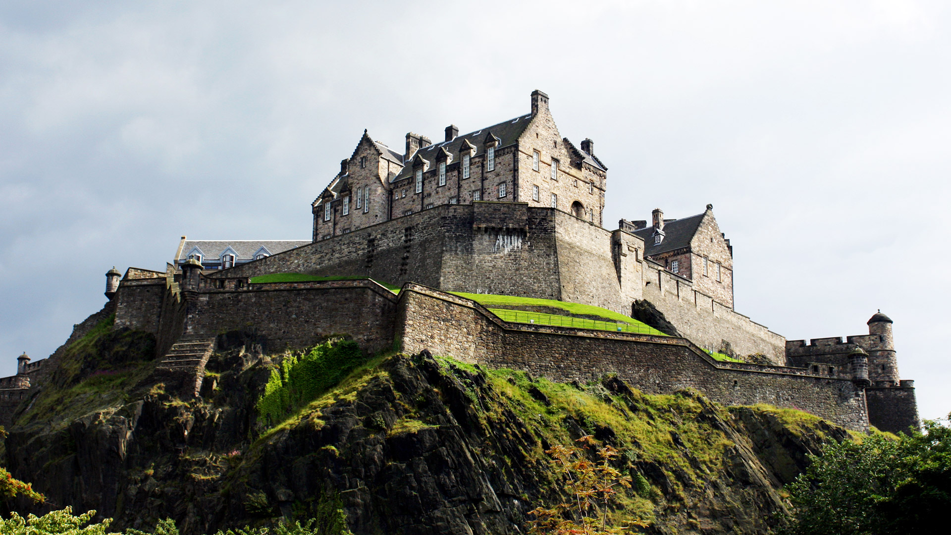 415-europe-incoming-uk-edinburgh-edinburgh-castle