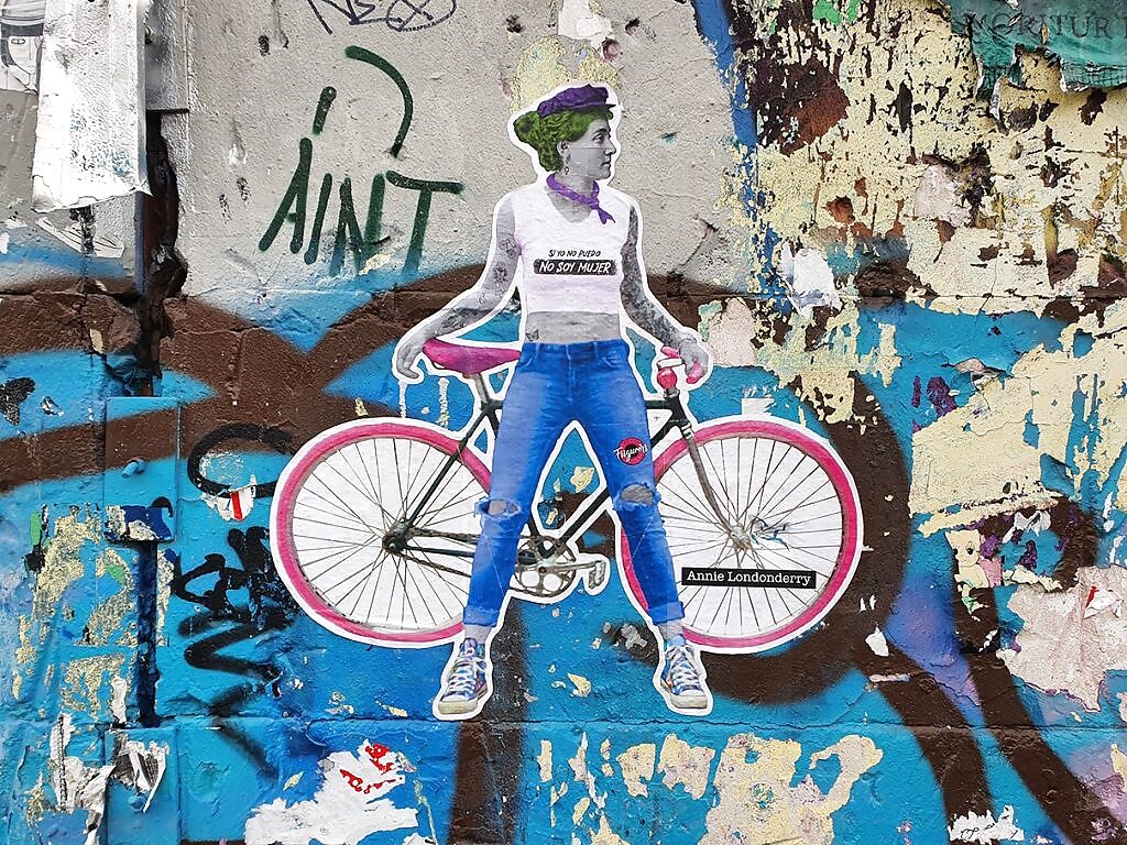 1955-berlins_urban_art_scene_-_bike_tour