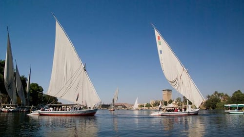 itinerary_mobi_Egypt-Nile-Feluccas-Leo-Tamburri-2010-IGP3888-Lg-RGB-web