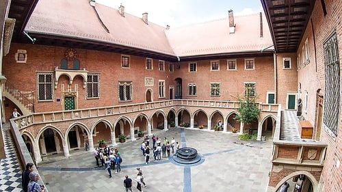 2030-collegium_maius