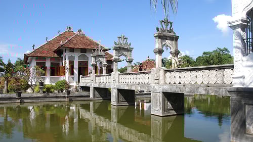 bali_-_taman_ujung_waterpalace_1_1280x720_for_navi_web